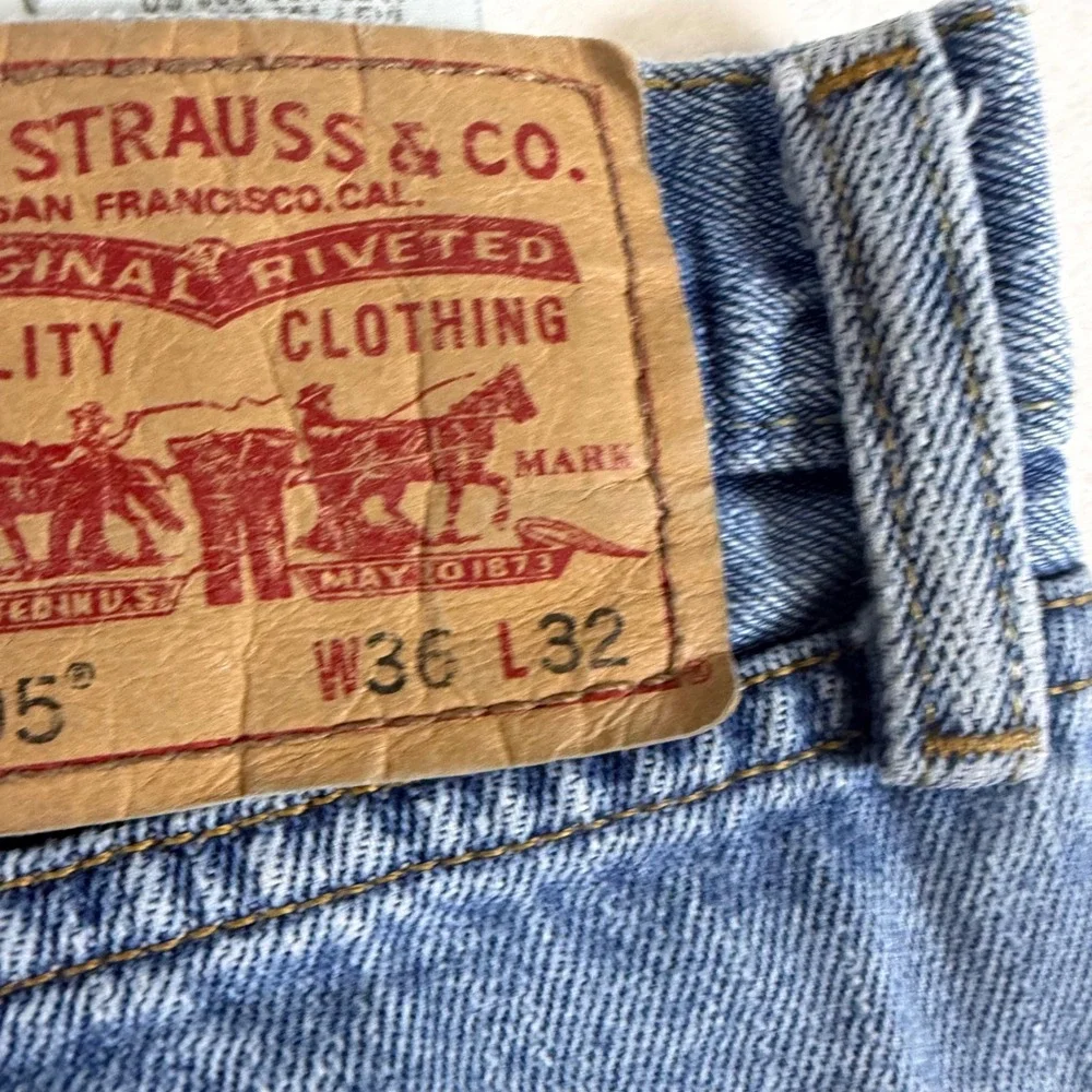 Levis levis 505